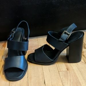 Sexy black chunky sandals